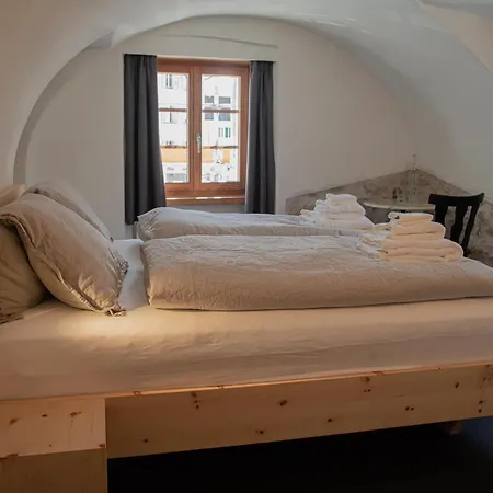 Couette-café Pensiunina - - *