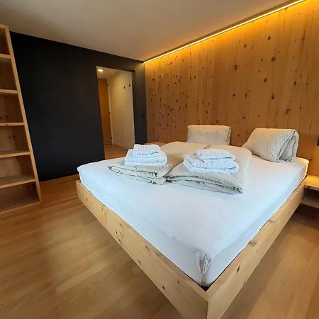Bed & Breakfast Pensiunina - -