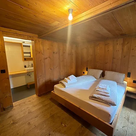 Bed & Breakfast Pensiunina-Sent 3*