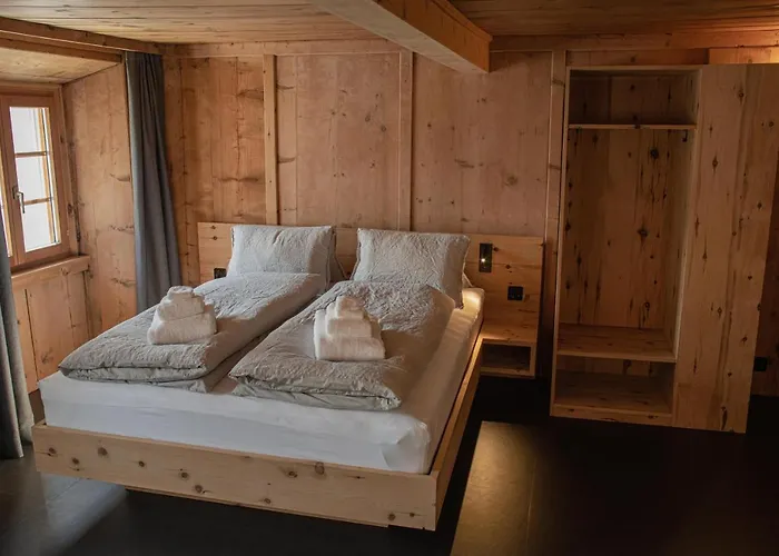 Bed & Breakfast Pensiunina - -